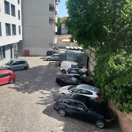 New City Hotel & Restaurant Ni Eksteriør bilde