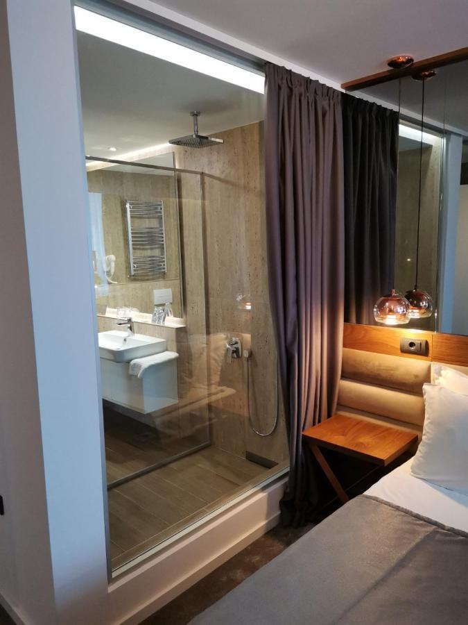 New City Hotel & Restaurant Ni Eksteriør bilde