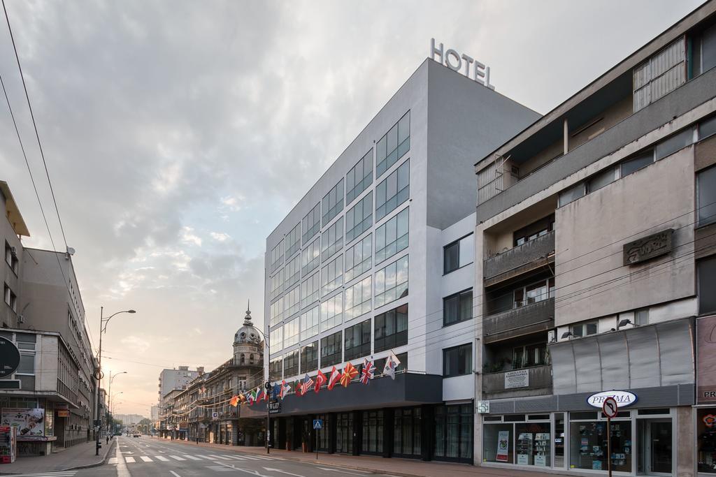 New City Hotel & Restaurant Ni Eksteriør bilde