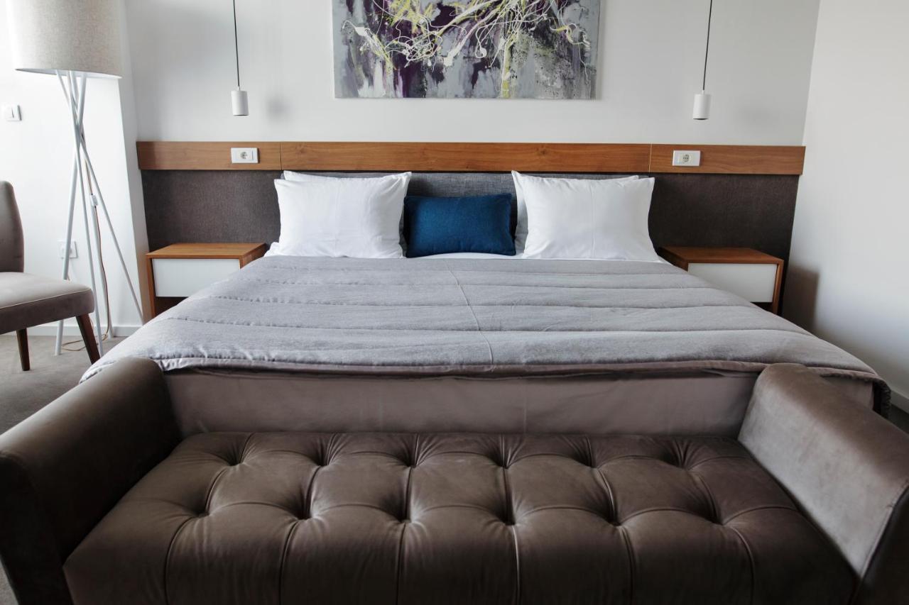 New City Hotel & Restaurant Ni Eksteriør bilde
